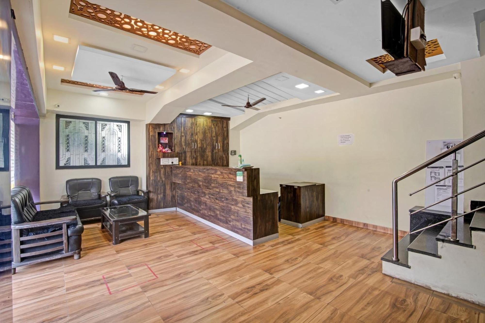 Townhouse 700 Hotel Krishna. 那格浦尔 外观 照片