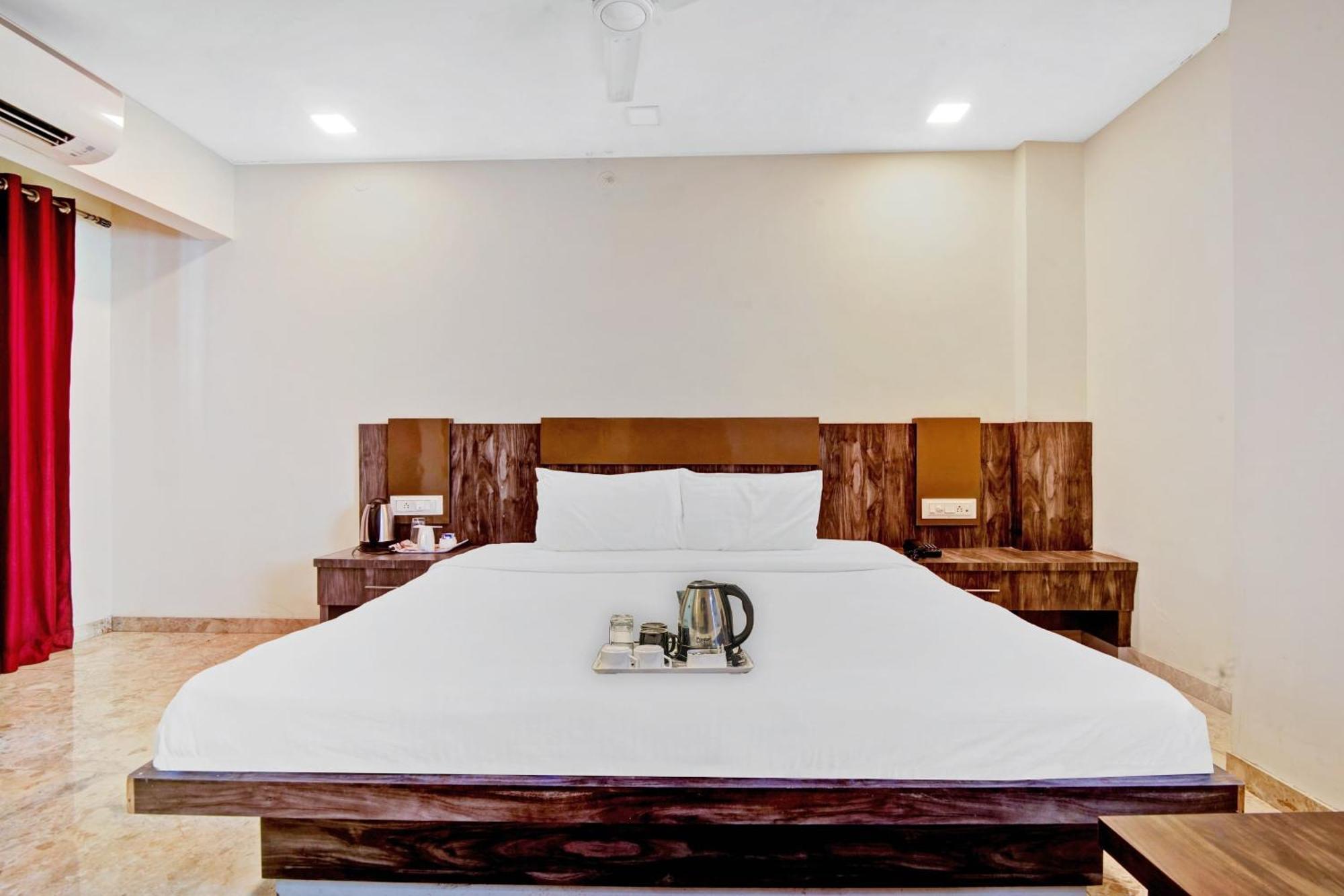 Townhouse 700 Hotel Krishna. 那格浦尔 外观 照片