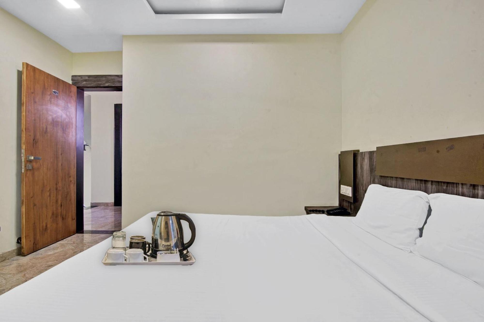Townhouse 700 Hotel Krishna. 那格浦尔 外观 照片