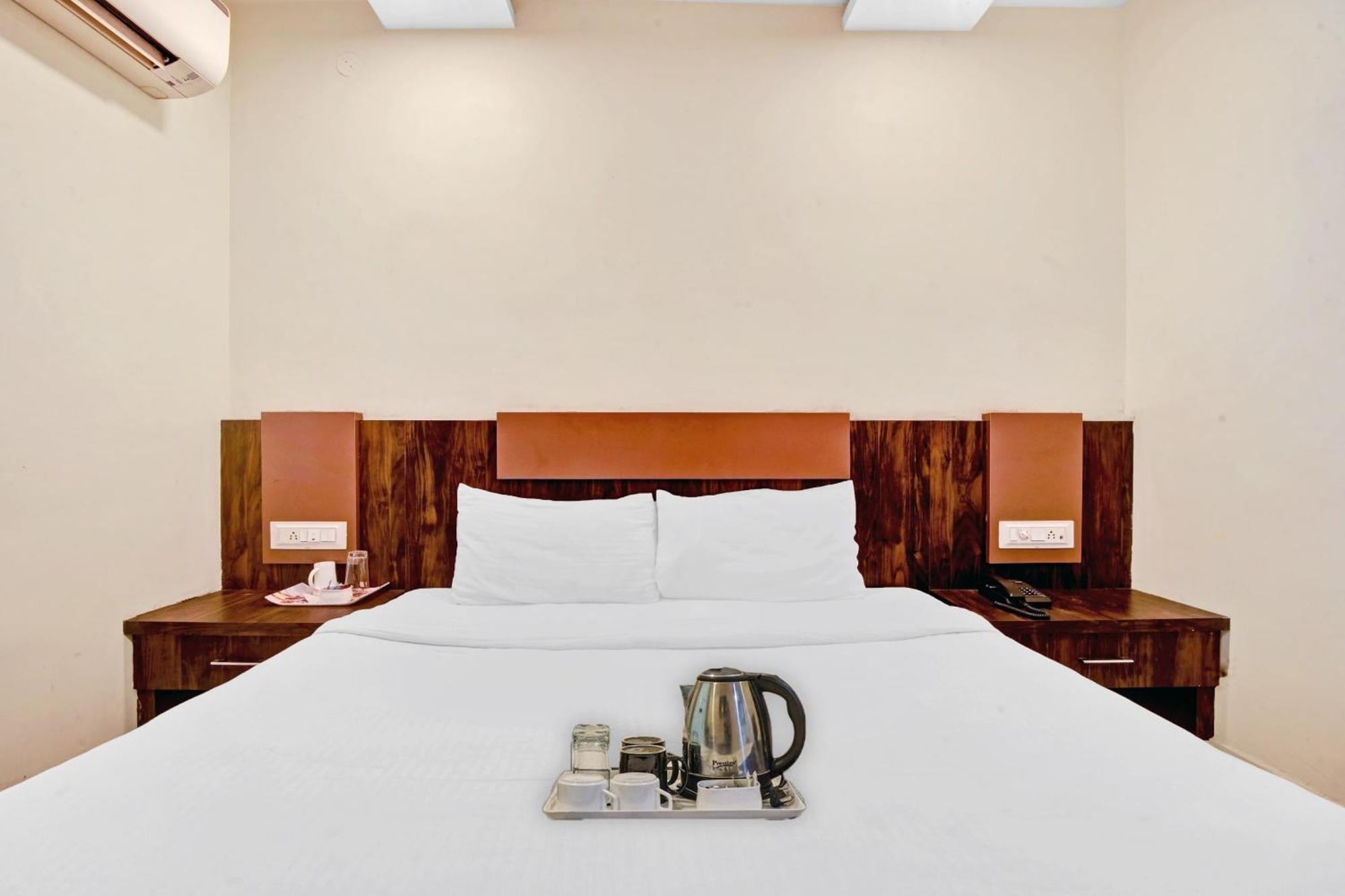 Townhouse 700 Hotel Krishna. 那格浦尔 外观 照片