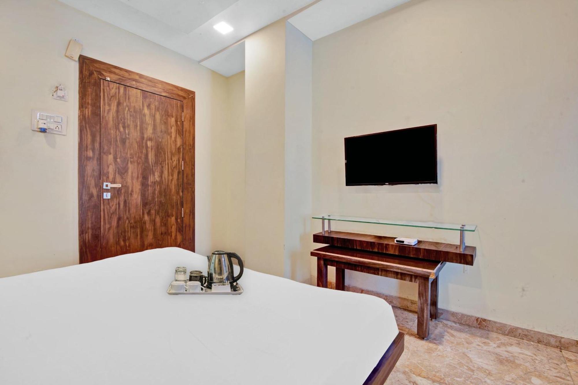 Townhouse 700 Hotel Krishna. 那格浦尔 外观 照片